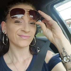 Meet your Posher, Maegan